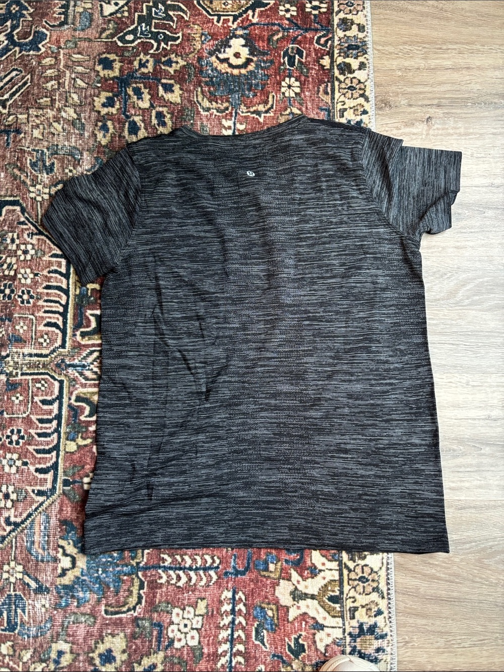 lululemon athletica Black Heathered Short Sleeve Relaxed Swiftly - Picture 2 of 3